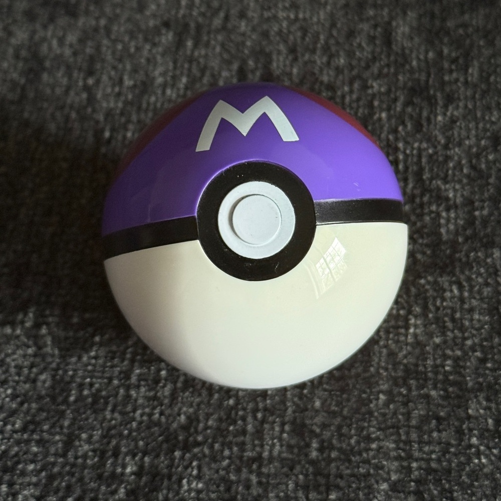 Pokémon Master Ball